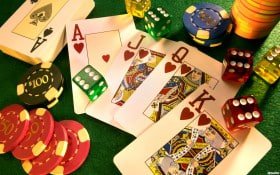 win888 Live Baccarat Dragon Tiger ကတ်ဂိမ်း Professional Dealer ဖြင့် ကစားနေသောမြင်ကွင်း