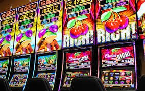 win888 Welcome Bonus နှင့် ပထမဆုံး Deposit ပရိုမိုးရှင်း မြန်မာ့ MMK ဖြင့် ရရှိနေသောမြင်ကွင်း